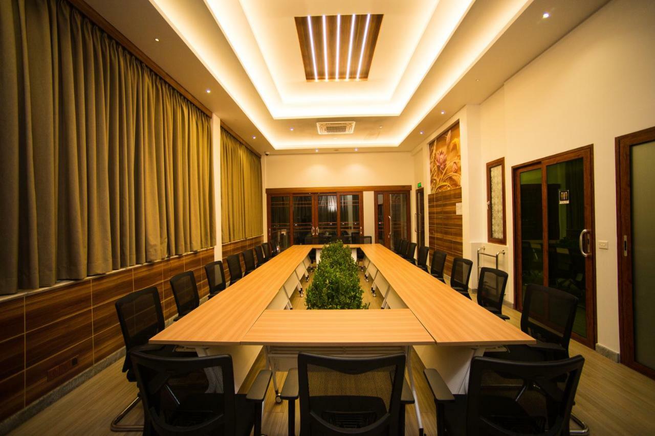 Hotel Osmium à Hulhumalé Extérieur photo